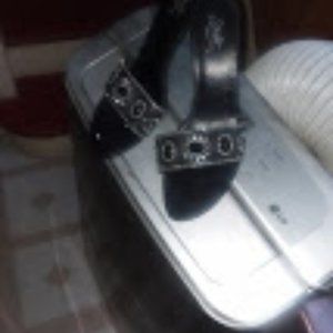 Step out in style in this elegant evening sandal.